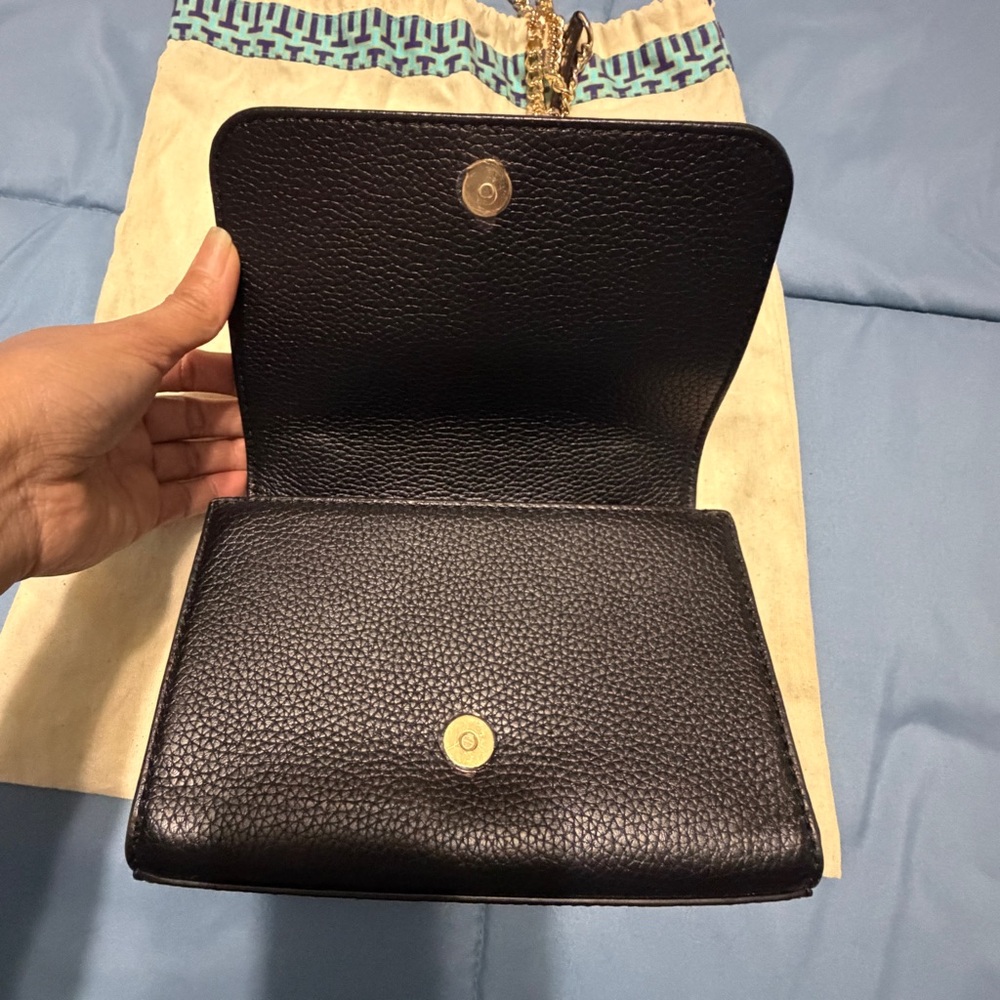 Tory Burch Black Pebbled Leather Crossbody Bag - Picture 8 of 9